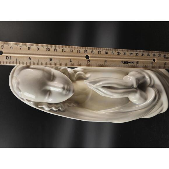 Vintage 1995 Ceramic Madonna Praying Figurine Mid Century Modern 10In Tall - Picture 5 of 13